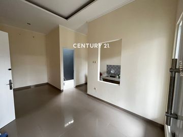 Dijual Rumah Cantik Dalam Cluster Di Sekitar Bintaro Deket Tol