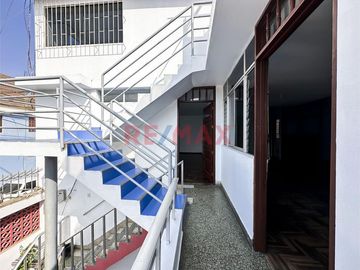 🏡 ¡Invierte En Una Propiedad Que Puede Generarte Ingresos Desde Diferentes Espacios En El Callao! 💰✨