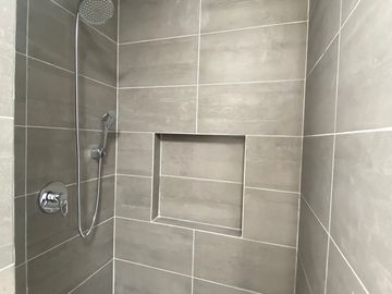 Se Vende Casa en Valle de Juriquilla, DOBLE ALTURA, 3 Recamaras, 3.5 Baños, Jard