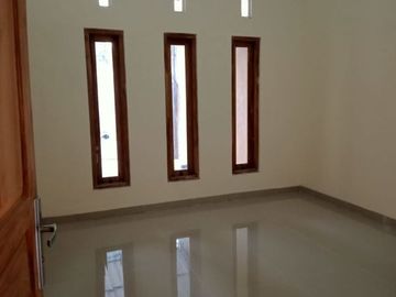 RUMAH MINIALIS SIAP HUNI DI WEDOMARTANI