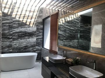 TERBARU! RUMAH 3 LANTAI DALAM CLUSTER DI KOTA WISATA CIBUBUR