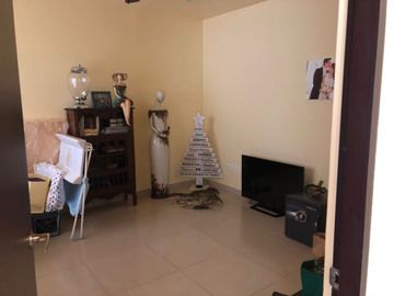 Linda Casa en Centro Sur, Claustros, Gran Ubicación, Alberca, 3 Recamaras..