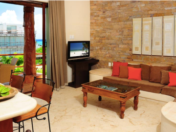 Penthouse de 2 recamaras con jacuzzi privado entre la playa y la Quinta avenida