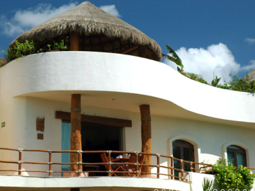 Penthouse de 2 recamaras con jacuzzi privado entre la playa y la Quinta avenida