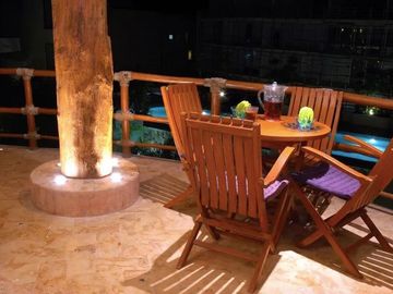 Penthouse de 2 recamaras con jacuzzi privado entre la playa y la Quinta avenida