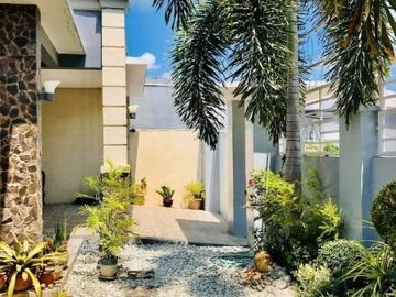 Bungalow Type House with 3 Bedrooms for SALE in ANGELES CITY