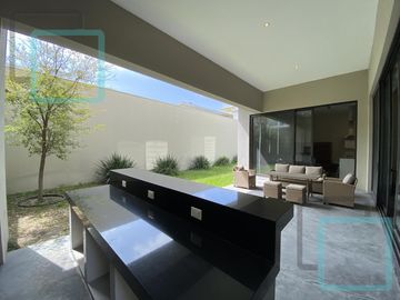 CASA EN VENTA COLONIA DEL VALLE ZONA SAN PEDRO GARZA GARCÍA
