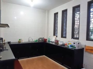 Ruko di Jl. Karya ( Depan Irian Supermarket )