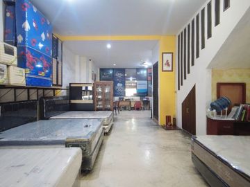 Ruko di Jl. Karya ( Depan Irian Supermarket )