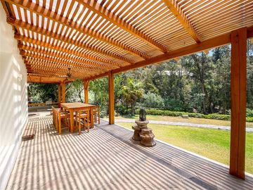 Preciosa Casa en el Arrayan de 4 Dormitorios. Lo Barnechea