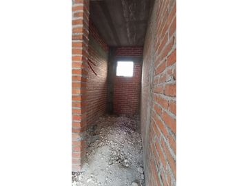 CASA LISTA PARA CONSTRUIR HASTA 3 PISOS EN NUEVA JERUSALÉN