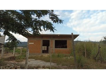 CASA LISTA PARA CONSTRUIR HASTA 3 PISOS EN NUEVA JERUSALÉN