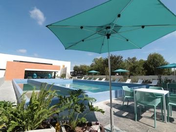 Departamento 1 recamaras más estudio, con alberca, área de juegos para niños