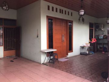 Rumah Di Pondok Kopi, 2Lt, Lingk. Nyaman, Prmhn di Robusta