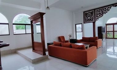 4-Bedroom House with Swimming Pool in a Posh Village