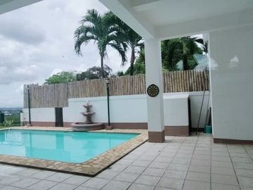 4-Bedroom House with Swimming Pool in a Posh Village