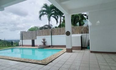 4-Bedroom House with Swimming Pool in a Posh Village