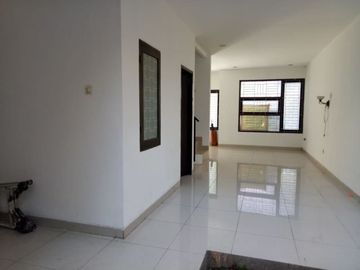 Rumah diJual di Kukusan Beji, Depok. Rumah 2 lantai