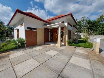 VILLA MEWAH DIJUAL DI MAGELANG DEKAT CANDI BOROBUDUR