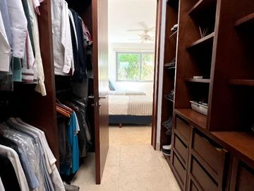 CASA PREMIUM EN ZONA ALTA PLUSVALIA CARRET. MERIDA-PROGRESO