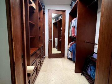 CASA PREMIUM EN ZONA ALTA PLUSVALIA CARRET. MERIDA-PROGRESO