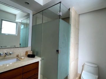 CASA PREMIUM EN ZONA ALTA PLUSVALIA CARRET. MERIDA-PROGRESO