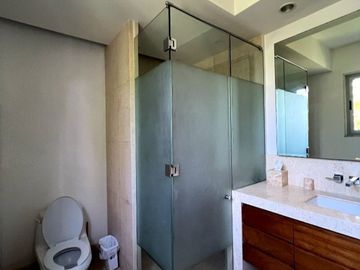 CASA PREMIUM EN ZONA ALTA PLUSVALIA CARRET. MERIDA-PROGRESO