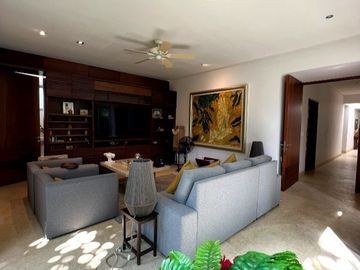 CASA PREMIUM EN ZONA ALTA PLUSVALIA CARRET. MERIDA-PROGRESO