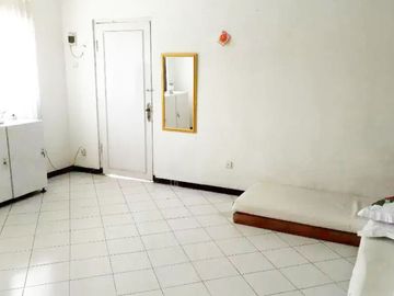 Rumah/Gedung Dijual Pinggir Jalan di Dampit Malang