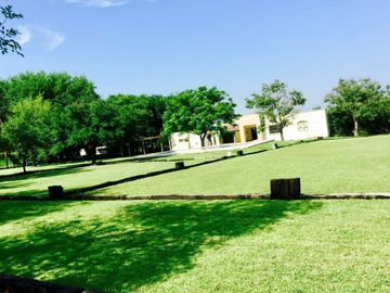 HERMOSA QUINTA EN MONTEMORELOS