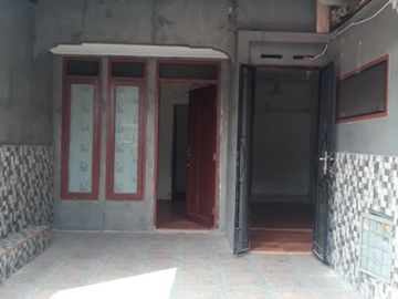 Rumah cantik dalam prumahan di kelapa dua tanggrang