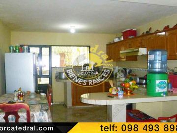 Villa Casa Edificio de venta en Barrio Nuevo - Uchupucún  – código:10719