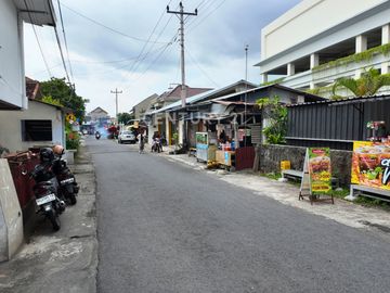 Rumah Kost Dengan 12 Kamar 500 M Dari Ambarukmo Plaza Mall