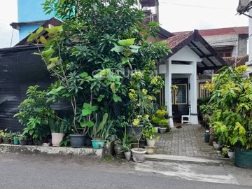 Rumah Kost Dengan 12 Kamar 500 M Dari Ambarukmo Plaza Mall