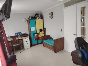 Casa en venta de 4 dorm. en Huechuraba