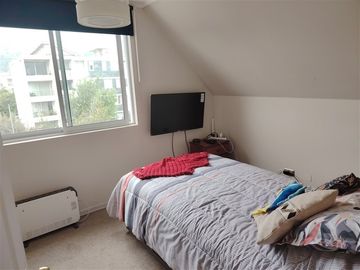 Casa en venta de 4 dorm. en Huechuraba