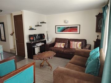 Casa en venta de 4 dorm. en Huechuraba