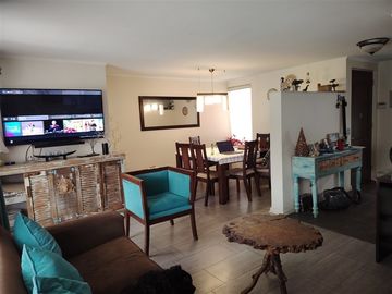 Casa en venta de 4 dorm. en Huechuraba