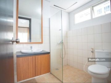 For Rent 2BR Rustic Industrial Style Apartemen at Fatmawati