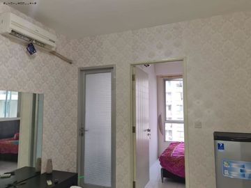 Apartement East Coast Residence Tower Amethys View pool, Full Furnish