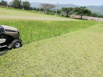 YAUTEPEC HERMOSO Y PLANO RANCHO CON CABALLERIZAS LAGO ALBERCA JACUZZI TENIS 6 HABITACIONES