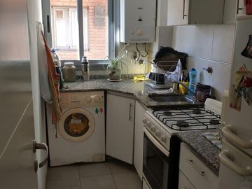 Venta Dpto 2 dorm. Balcón. Frente. Con escritura. Nueva Córdoba