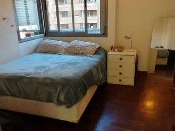 Venta Dpto 2 dorm. Balcón. Frente. Con escritura. Nueva Córdoba