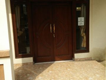 Rumah disewakan Graha sampurna