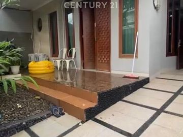 Rumah Modern 2 Lantai Lokasi Strategis Di Cipinang Jakarta S9305