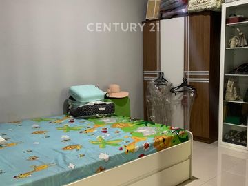 Rumah Modern 2 Lantai Lokasi Strategis Di Cipinang Jakarta S9305