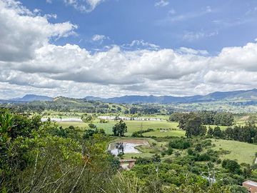 VENTA de LOTES en COGUA