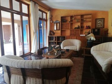 Casa en Fraccionamiento en Las Fincas Fraccionamiento Jiutepec - ARI-672-Fr