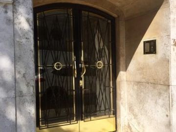 Â¡Oportunidad real! Â¡AMPLIO departamento muy LUMINOSO y TRANQUILO en BUEN EDIFICIO!