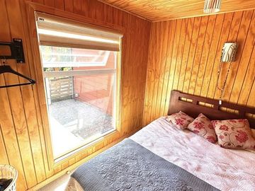 Parcela con linda casa en condominio Lomas de Monteverde